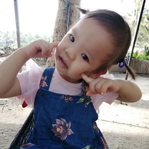 何少欣